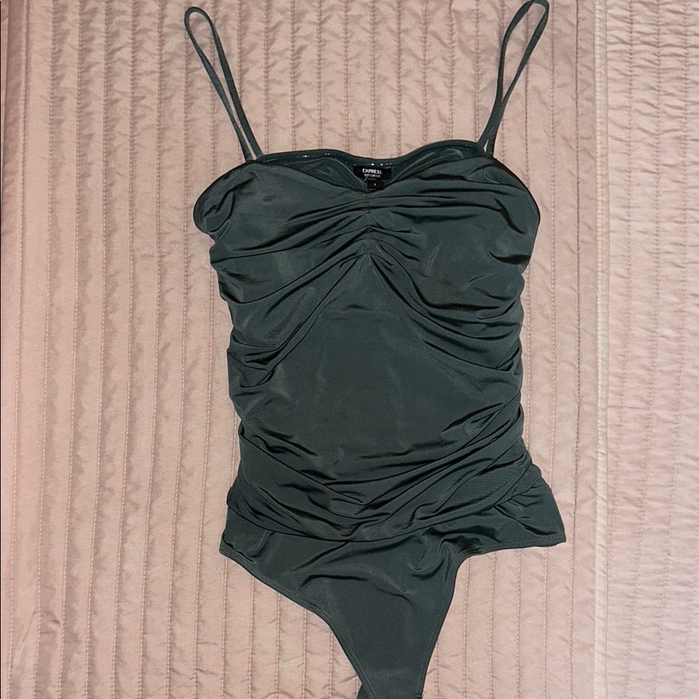 Express Ruched Bodysuit - Picture 3 of 3
